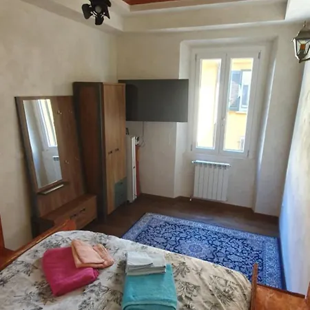 Casa Zona Garibaldi-isola Lejlighed